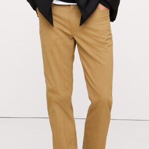 Banana  Republic Traveler 32/30 - NWT - Whisky Color